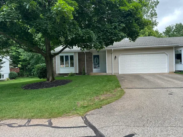 2872 Hidden View Dr SE, Caledonia, MI 49316