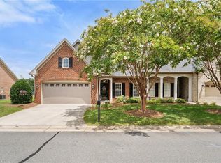 304 Pelican Ln, Clemmons, NC 27012