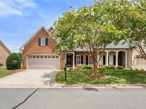 304 Pelican Ln, Clemmons, NC 27012