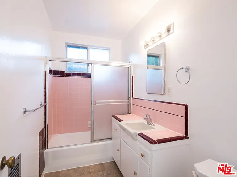 422 Arnaz Dr #7 — Photo 5
