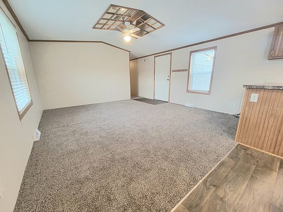 3rd image of 804 Wintergreen Dr #128