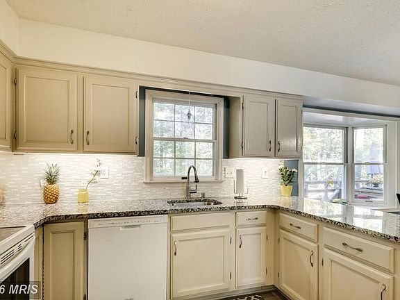4th image of 124 Tanager Ct
