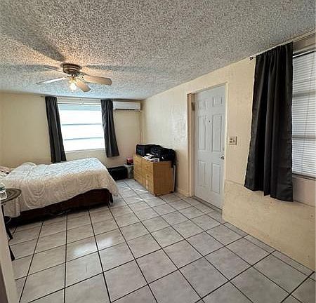 5th image of 1801 NE 51st Ct