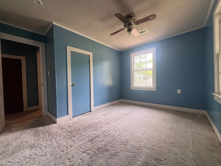 1305 W Vine Ave — Photo 13