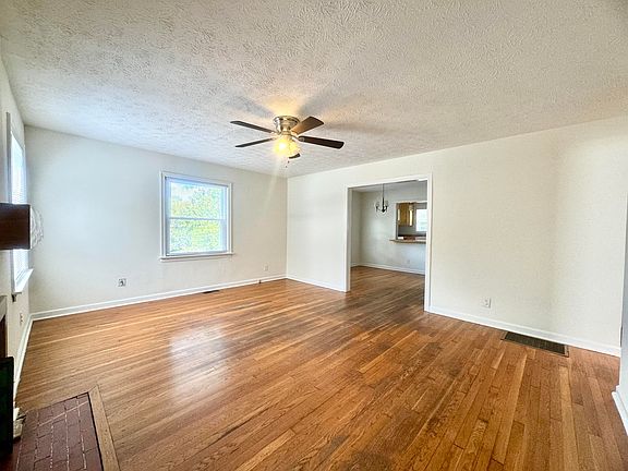 2nd image of 413 Norwood Dr