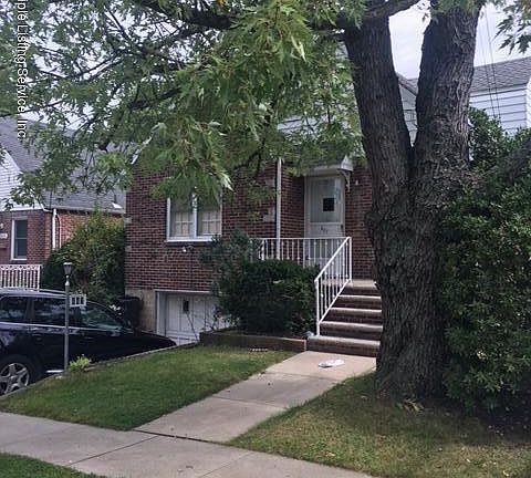 3rd image of 667 Davis Ave