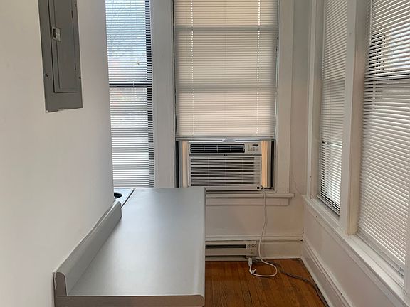 5th image of 5667 Waterman Blvd #2