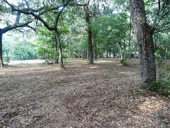3rd image of 420 Oakridge Trl