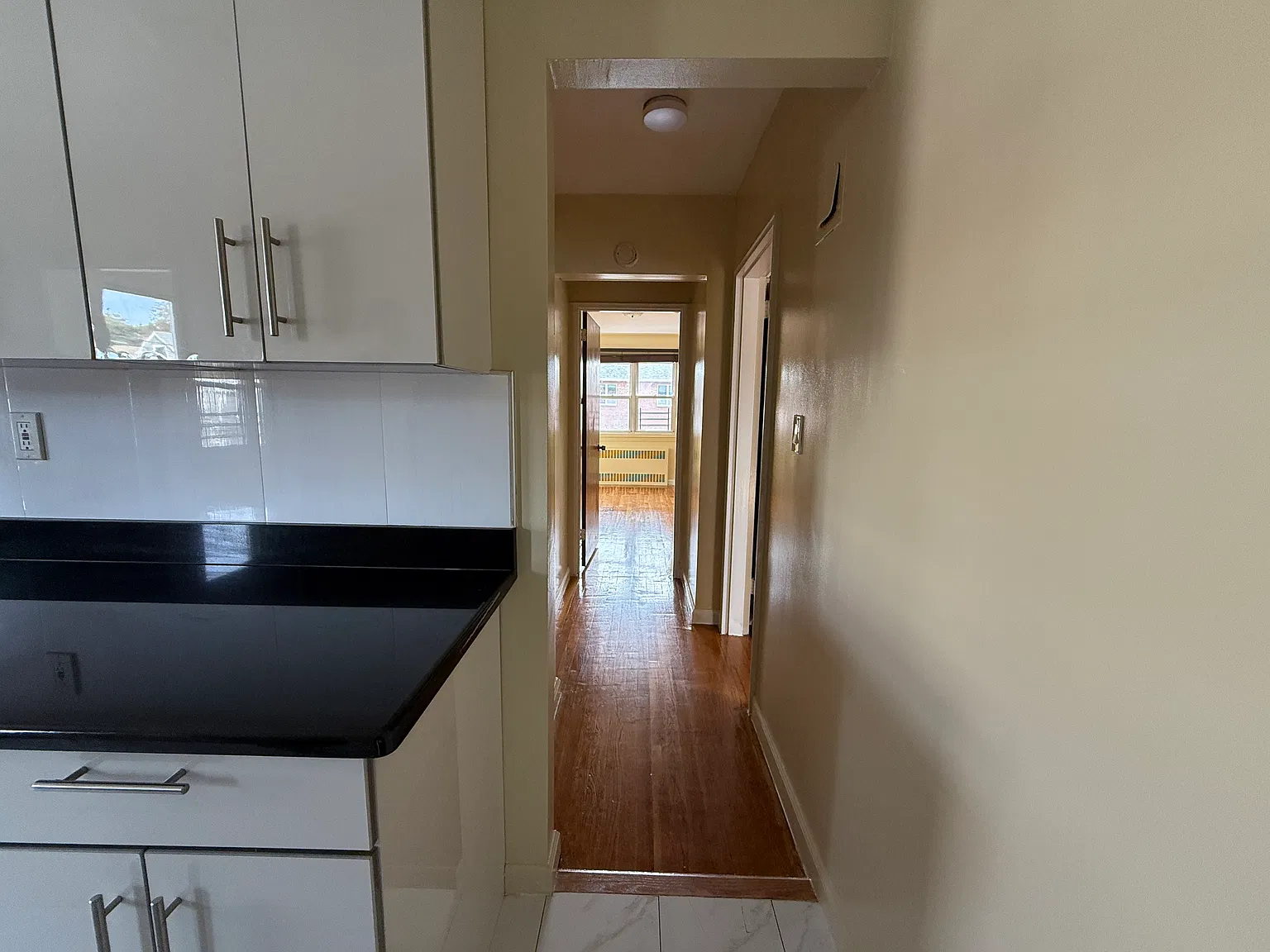 15020 27th Ave — Photo 3