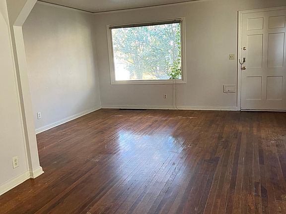 Living room, view from kitchen