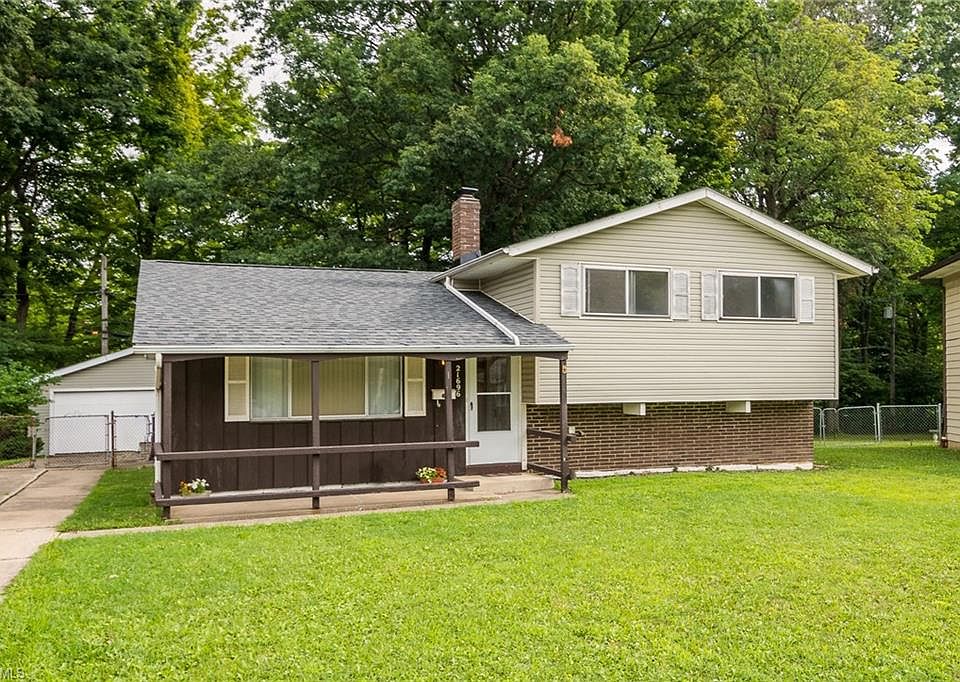 1st image of 21696 Forestview Cir