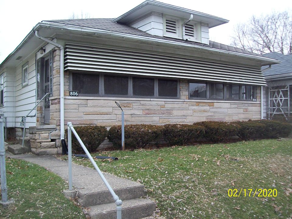 1st image of 806 N Bradley Ave