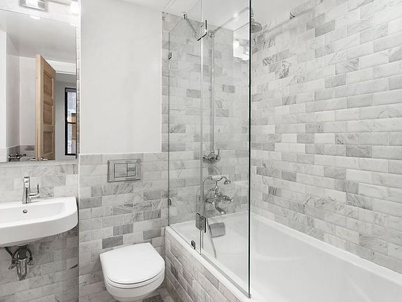 4th image of 154 W 70th St #3PR