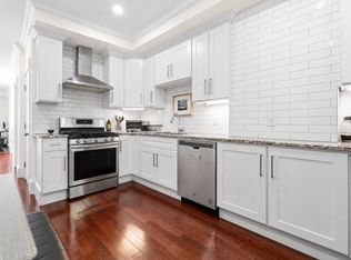 530-532 E 6th St #3, Boston, MA 02127
