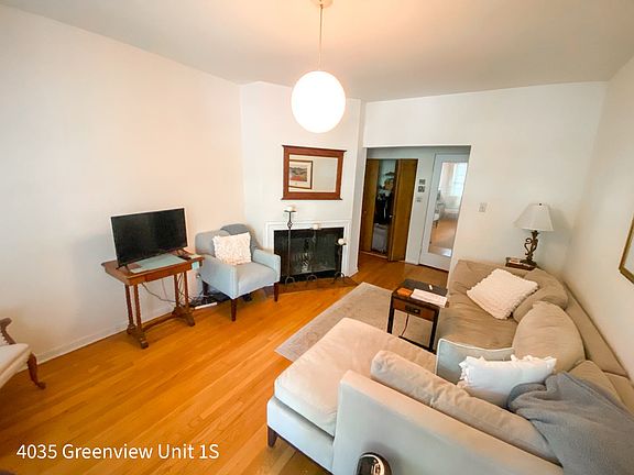 4th image of 1470 W Cuyler Ave APT 3E