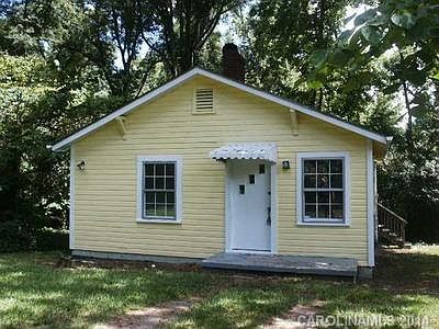2nd image of 4924 Jane Ave