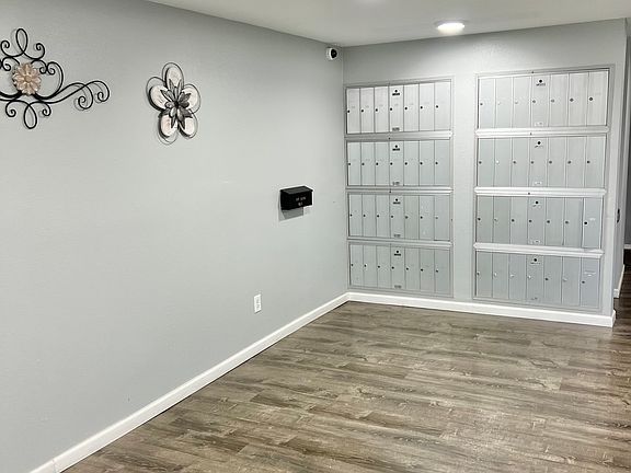 4th image of 99 Lawson Dr #0