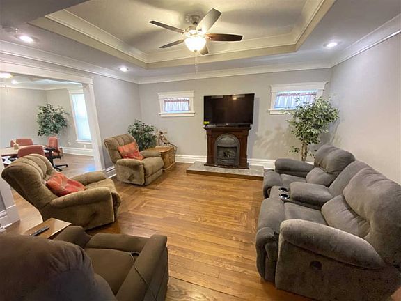 5th image of 1518 Villa Ave