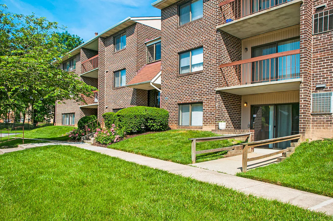 Park Place — Photo 2