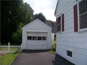 2nd image of 10 Lehigh Ave