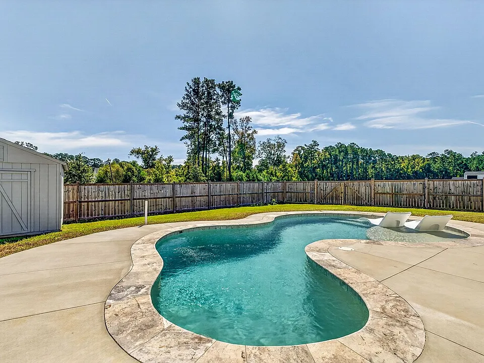 268 Torslanda Ln