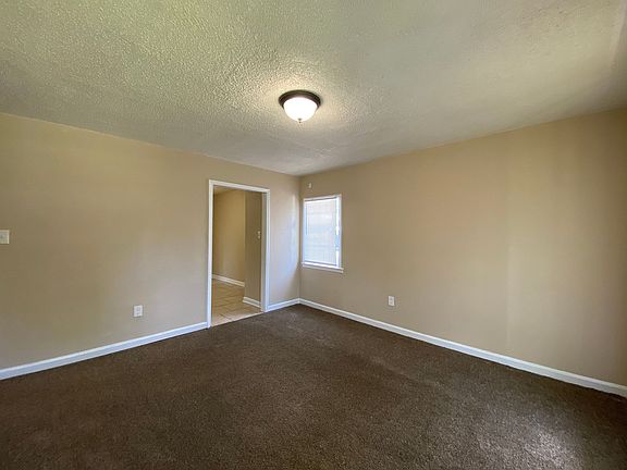 3rd image of 3402 Piney Woods Ave