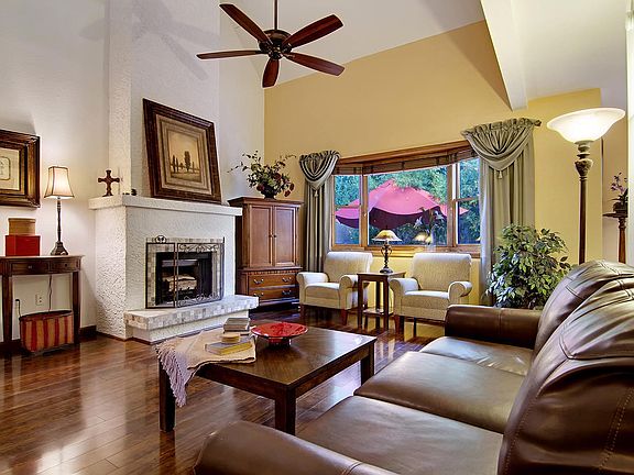 10 W Georgia Ave Unit 12-large-006-024-L