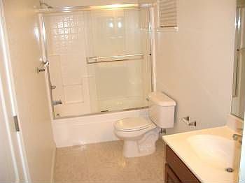 4th image of 3371 Paumanok Way