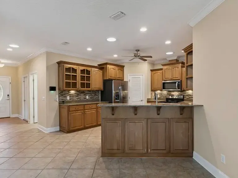 540 Eagle Blvd — Photo 4