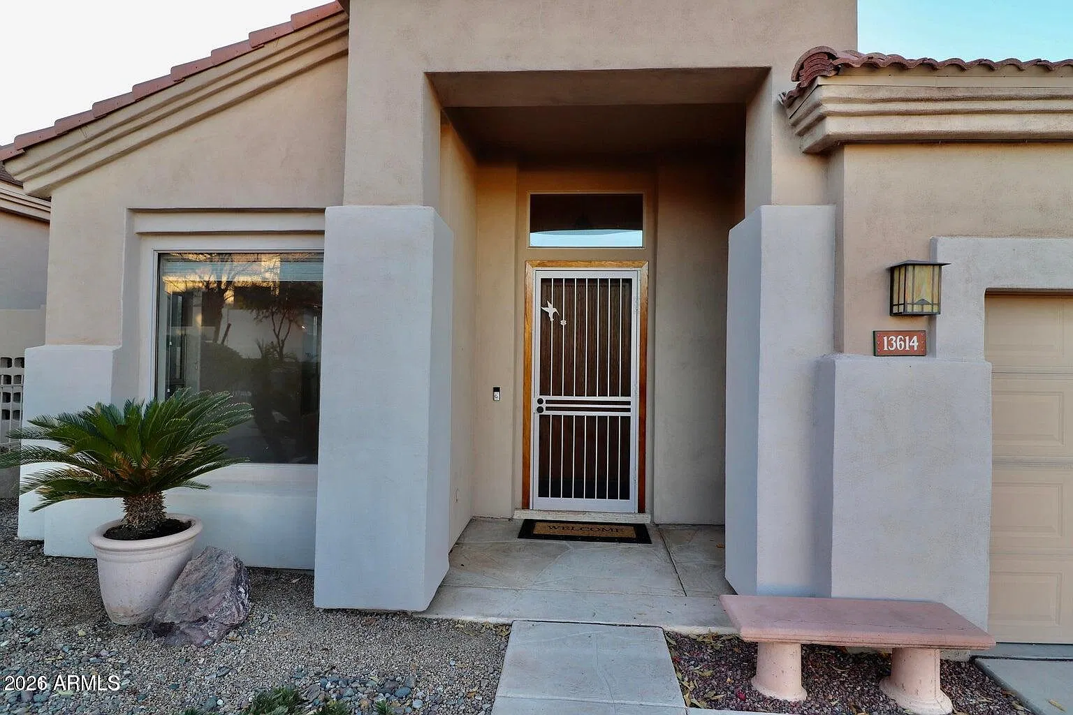 3 bed, 2.0 bath, 2115 sqft, $3,200 — Photo 2