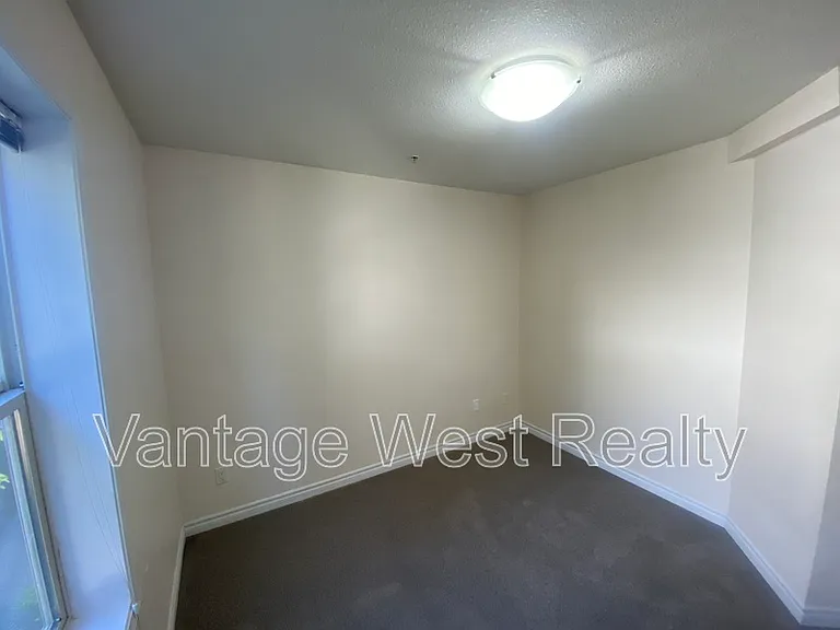 598 Sutherland Ave #203 — Photo 11