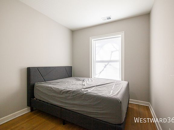 3rd image of 3650 W Eddy St Unit 2