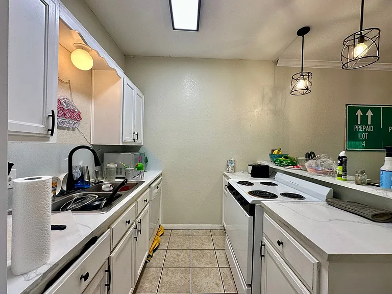 1231 Wood Ave #B — Photo 9