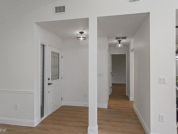 4th image of 616 Yorktown Dr