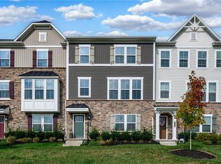 640 Amarth Ln, Cranberry Township, PA