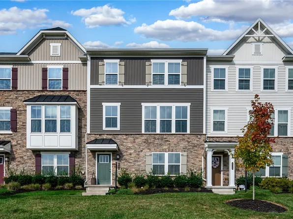 640 Amarth Ln, Cranberry Township, PA 16066