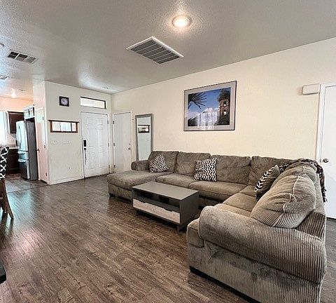 4th image of 9776 Villa Lorena Ave