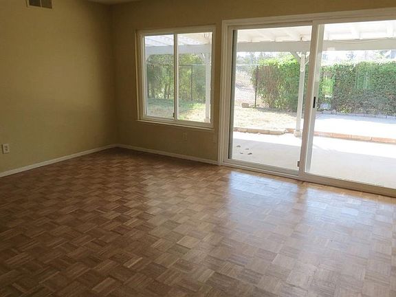 5th image of 1417 Calle Redonda Ln