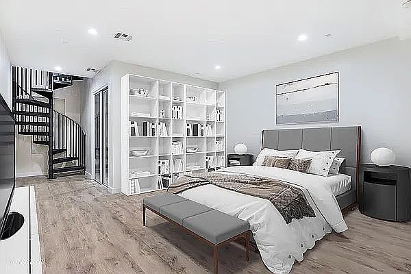 1st image of 886 Myrtle Ave APT 1A