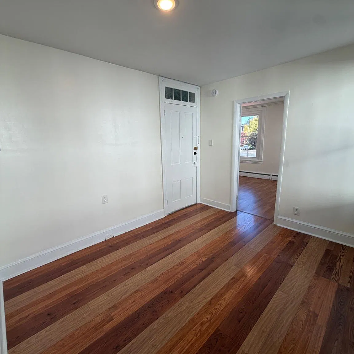 1 bed, 1.0 bath, 600 sqft, $1,800 — Photo 3