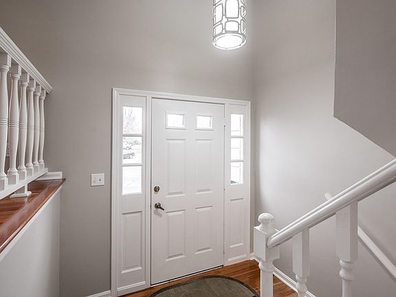 2nd image of 9900 Glenda Ct