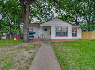 227 Leslie Ln, Irving, TX 75060