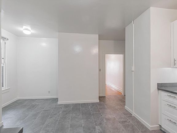 5th image of 1111 Pine St APT 214