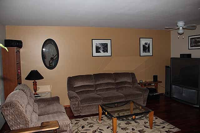 1st image of 1547 Yale Ct