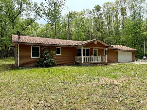 14494 96th Ave, Coopersville, MI 49404