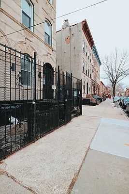 Rented by City Connections Realty | media 50