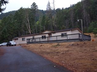 7670 Riverbanks Rd, Grants Pass, OR 97527