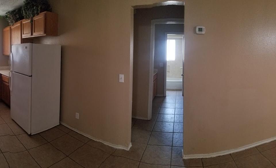 1st image of 858 N Live Oak Ave