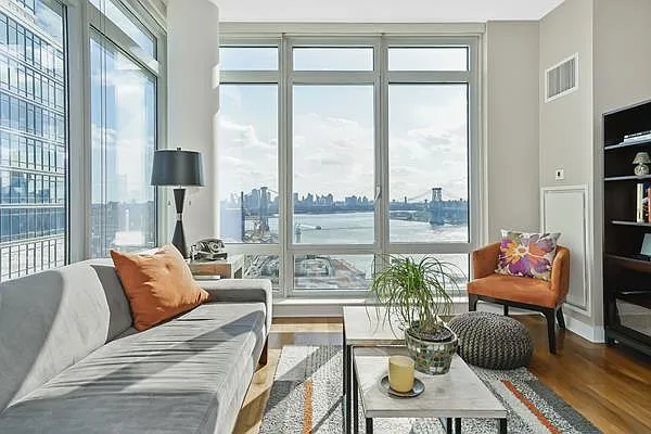 Sold by Avenue Sotheby's International Realty | media 2