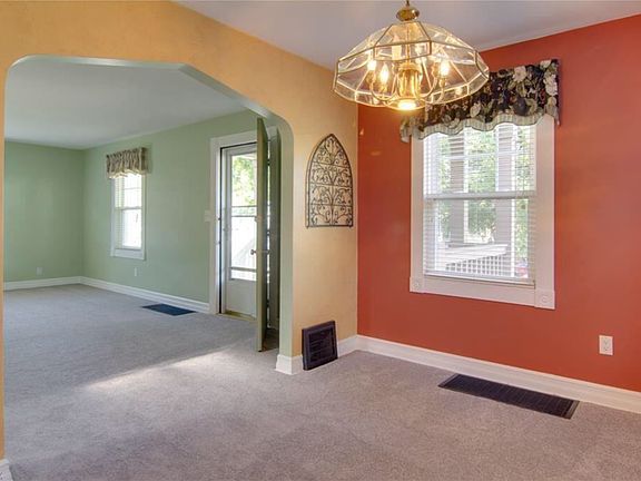 5th image of 149 West St